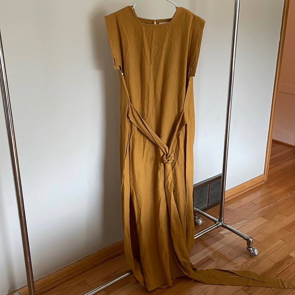 Doen Ash Dress in Golden Hour. Size medium.